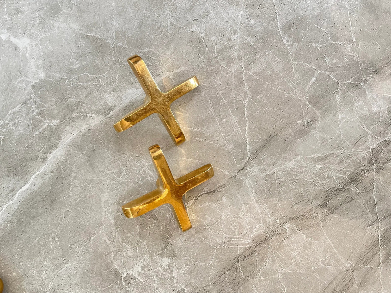 Solid Brass Bathroom Faucet - Black Resin Inlay Double Handle Tap