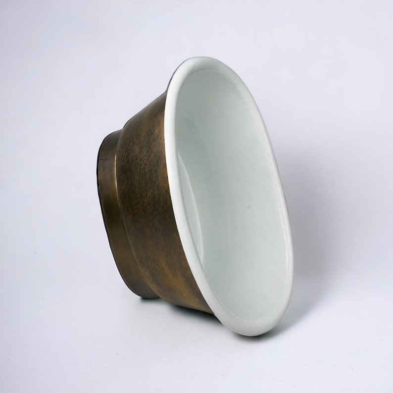 Freestanding Brass Vessel Sink – Hammered Tub Style Bathroom Basin