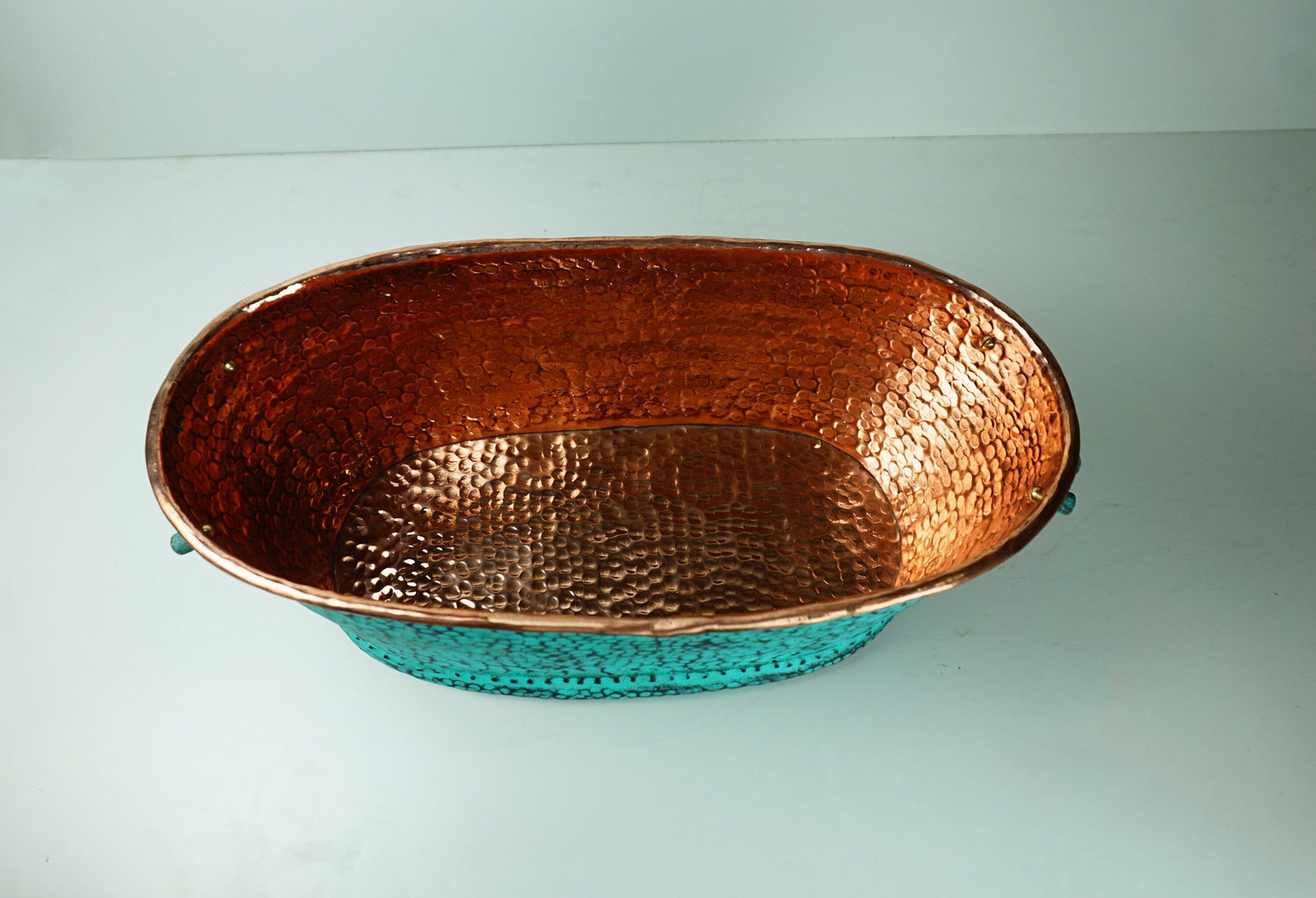 Hammered Copper Beverage Tub – Oval Ice Bucket with Verdigris Patina & Handles