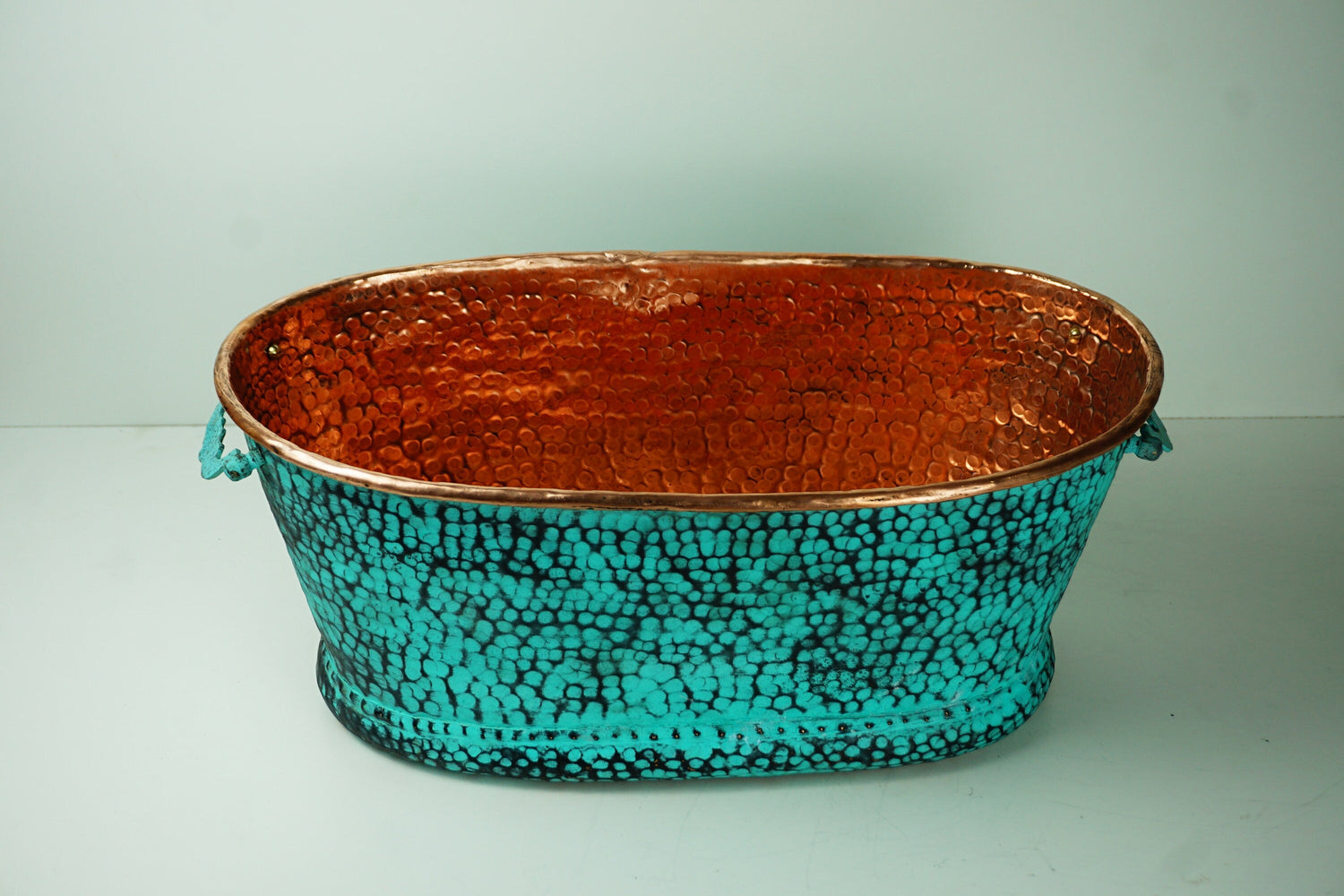 Hammered Copper Beverage Tub – Oval Ice Bucket with Verdigris Patina & Handles