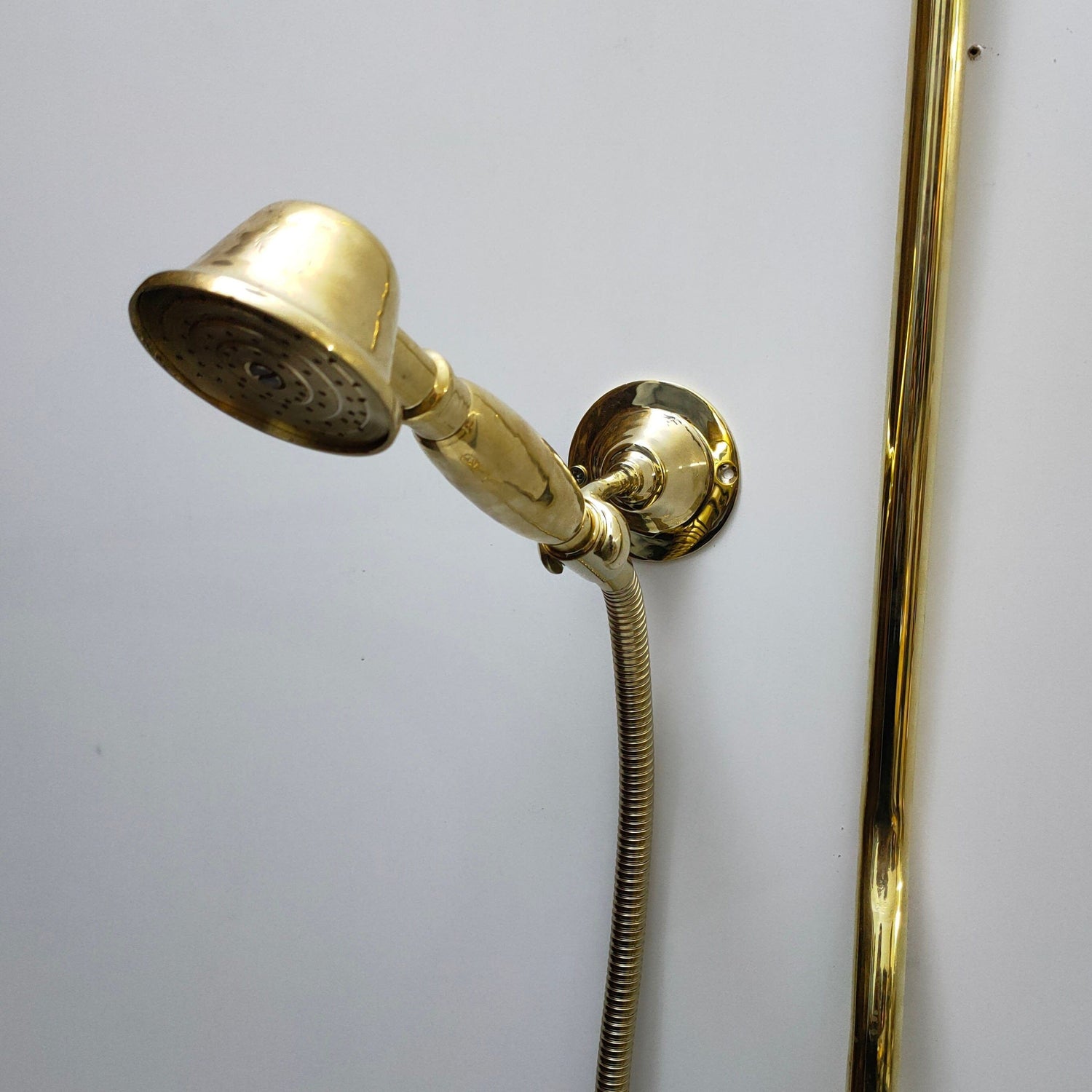 Traditional Solid Brass Rigid Riser Shower Mixer with 8″ Round Head